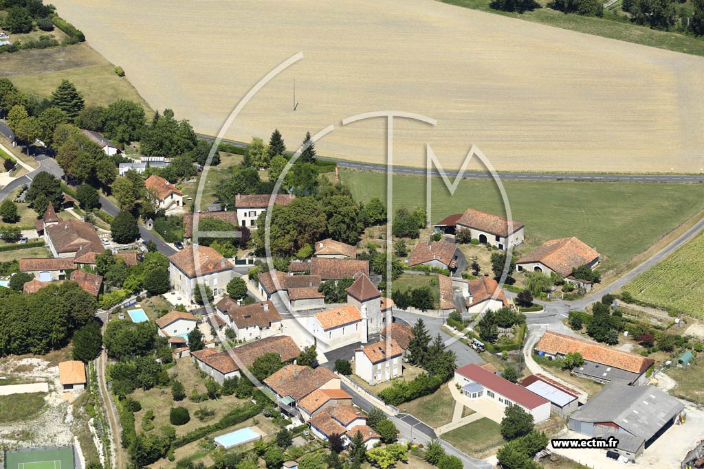Photo arienne de Montignac-le-Coq