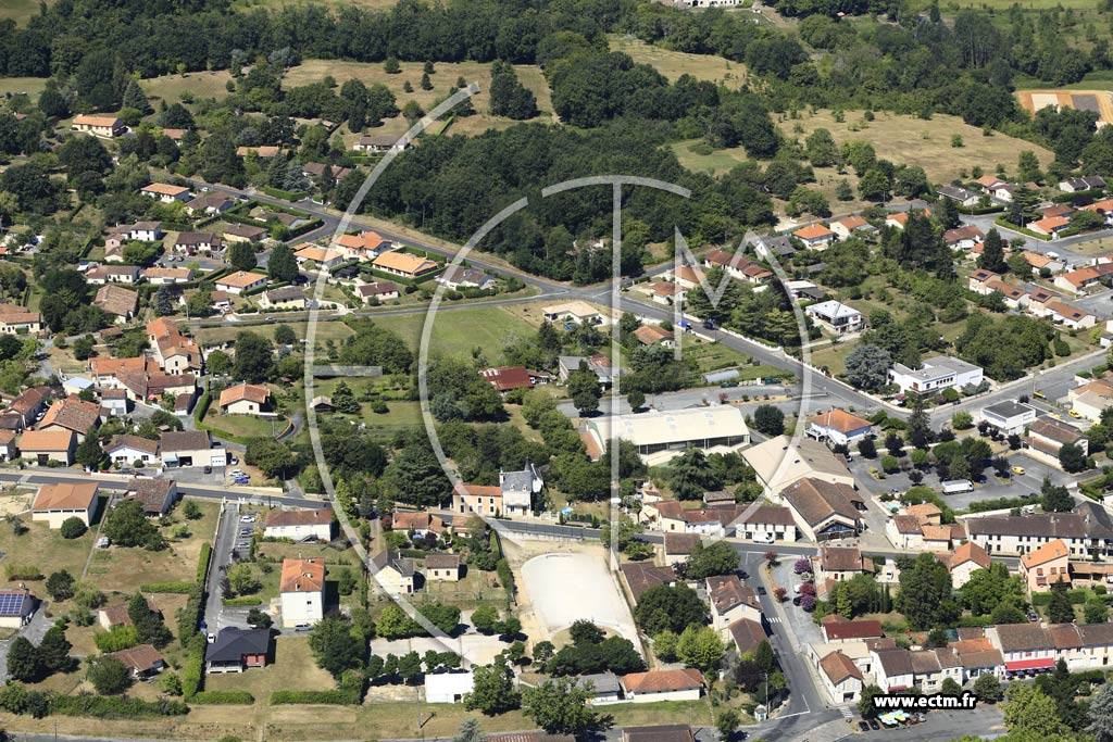 Photo arienne de Saint-Aulaye-Puymangou