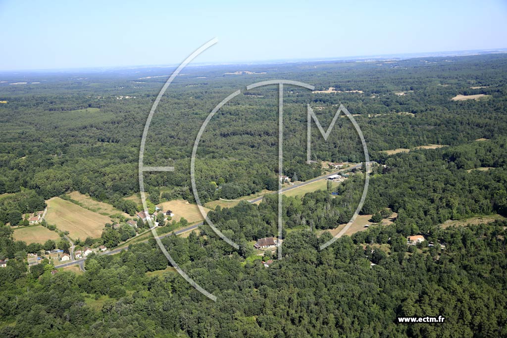 Photo arienne de Saint-Jean-d'Ataux (les Marroux)