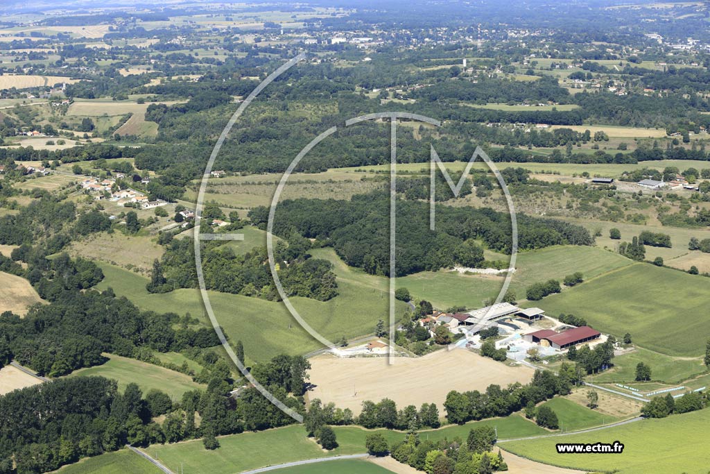 Photo arienne de Saint-Martin-de-Ribrac (le Grand Champ)