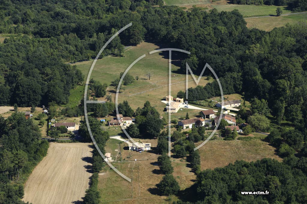 Photo arienne de Saint-Vincent-de-Connezac (la Tuilire)