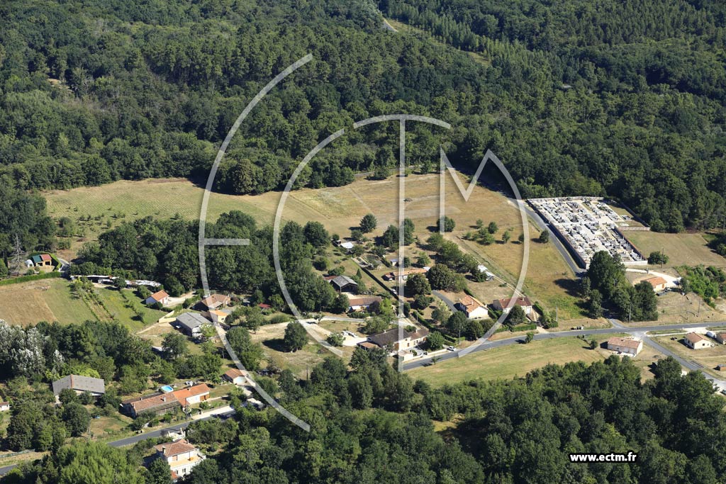 Photo arienne de Saint-Vincent-de-Connezac (les Alberts)