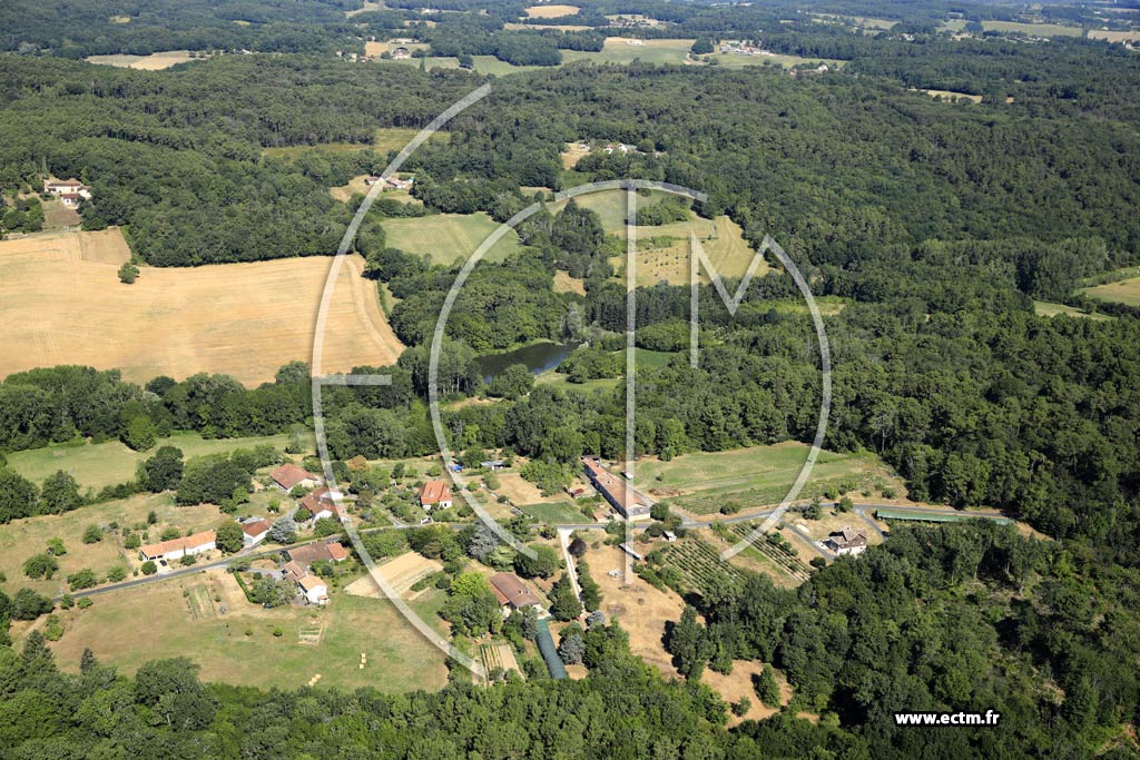 Photo arienne de Saint-Vincent-de-Connezac (Mayneix)