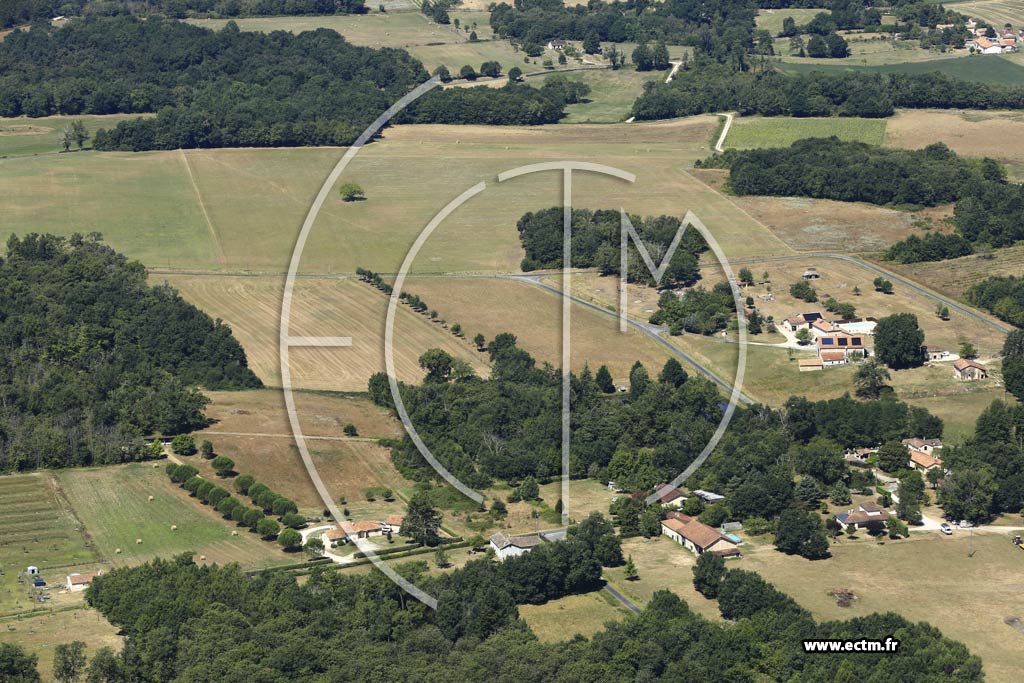 Photo arienne de Saint-Vincent-Jalmoutiers (le Grand Moucaud)