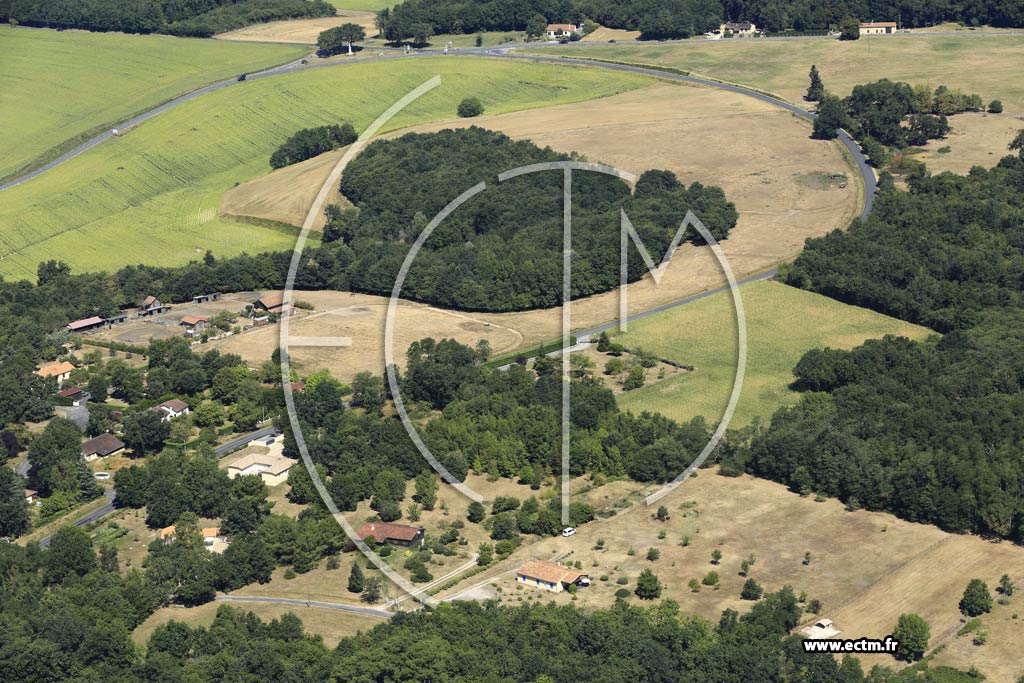 Photo arienne de Vanxains (le Puy)