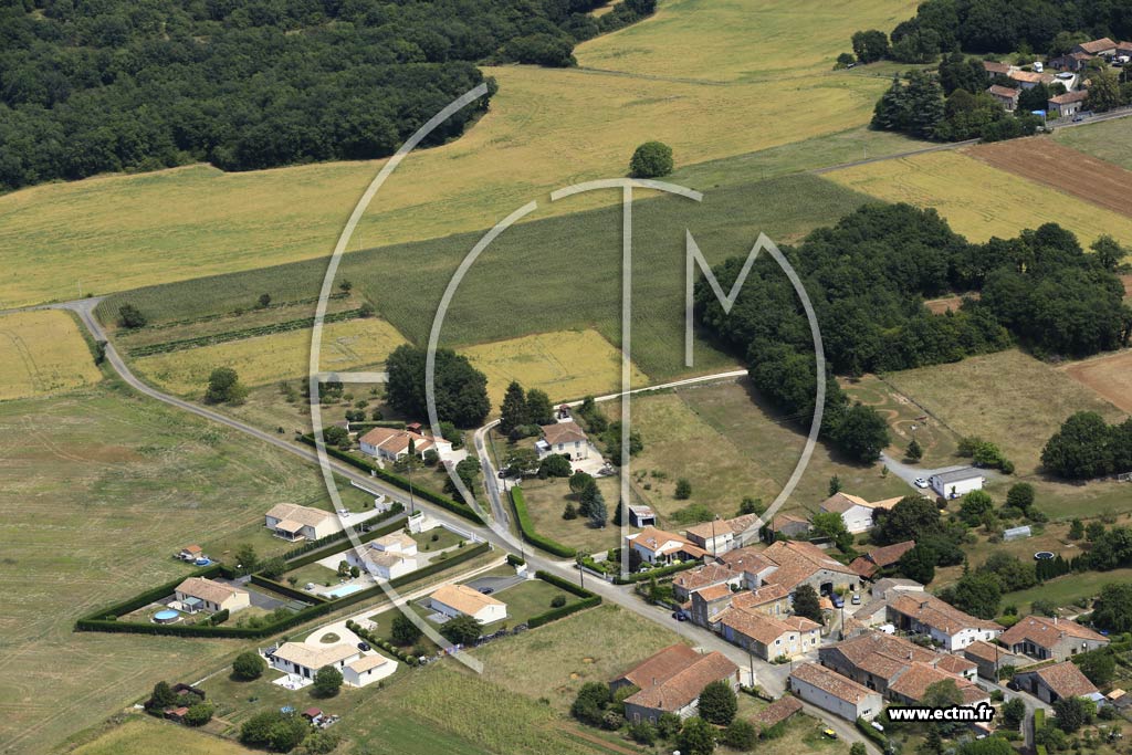 Photo arienne de Bunzac (les Fouilloux)