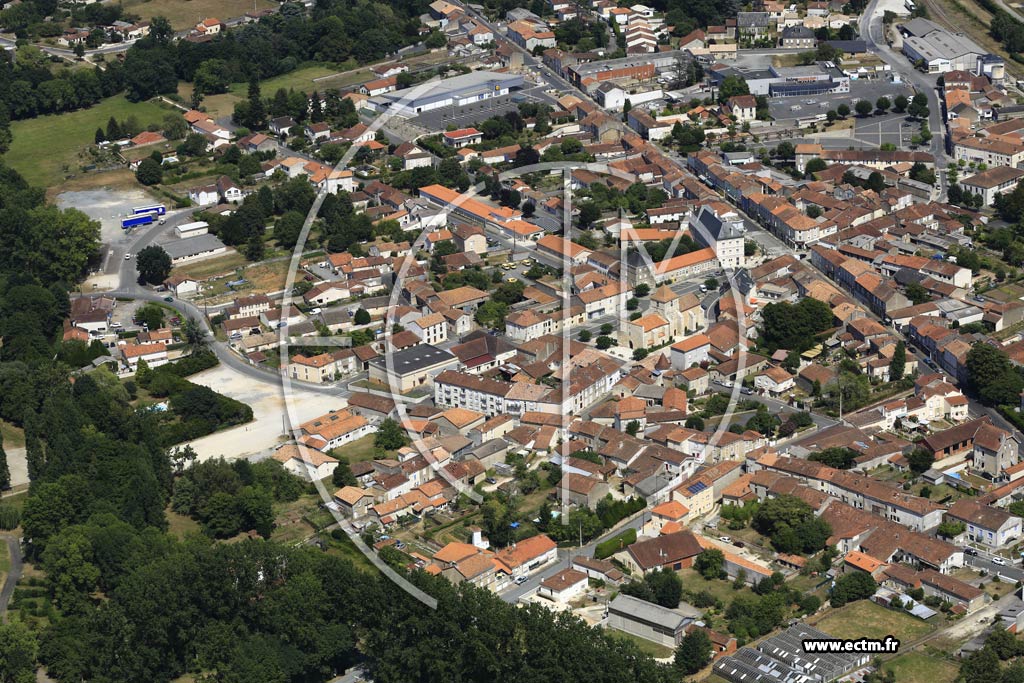 Photo arienne de Chasseneuil-sur-Bonnieure