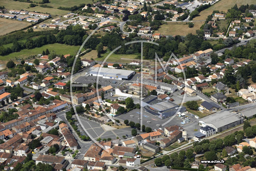Photo arienne de Chasseneuil-sur-Bonnieure