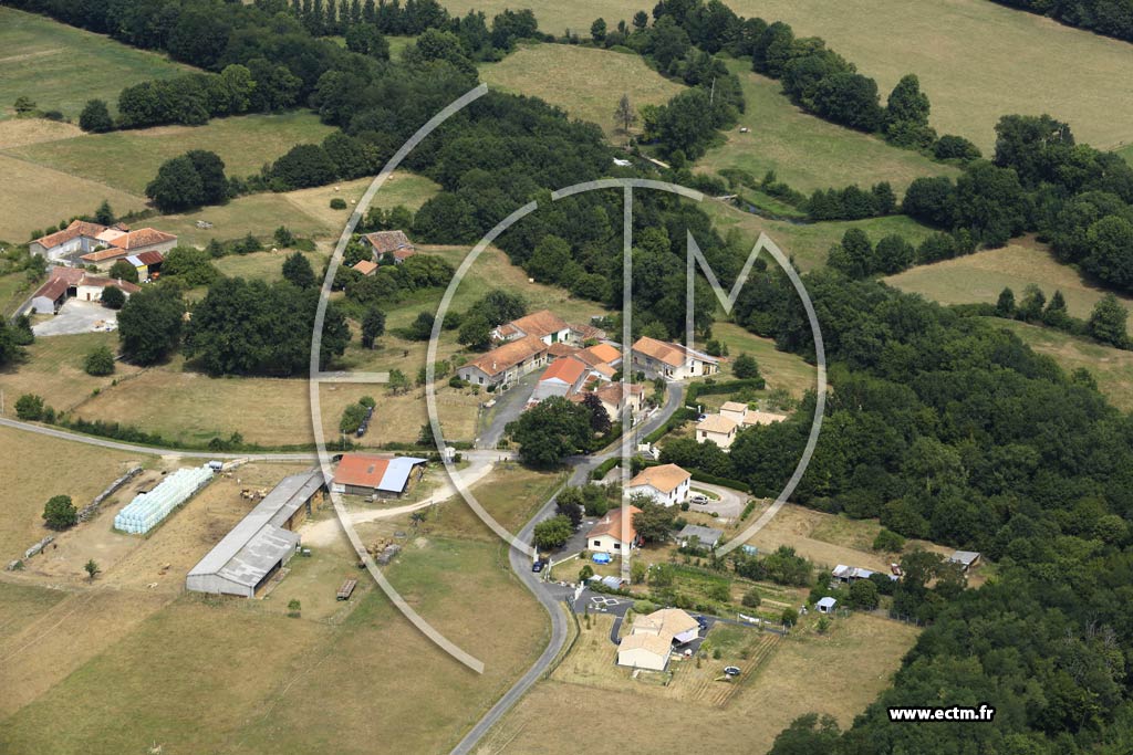 Photo arienne de Chasseneuil-sur-Bonnieure (Araines)