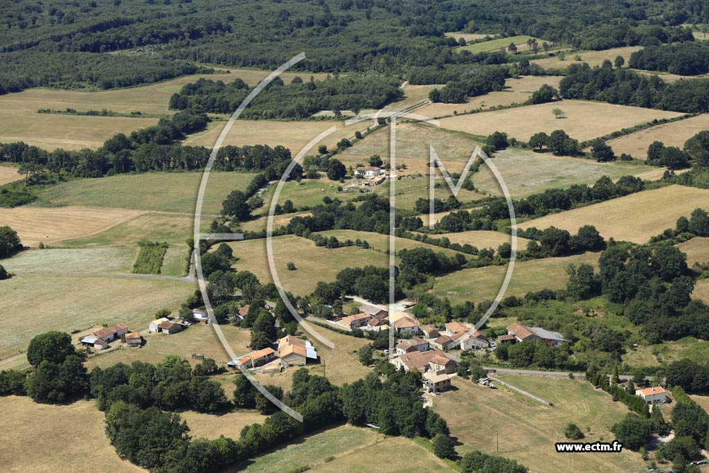 Photo arienne de Chasseneuil-sur-Bonnieure (Chez Burgaud)