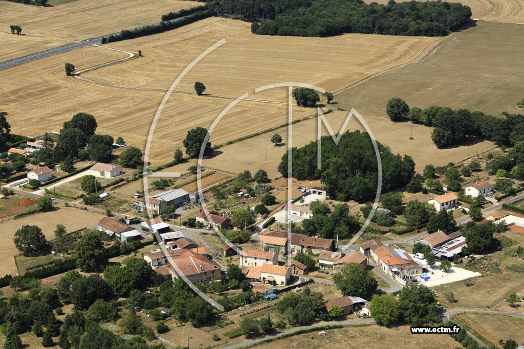 Photo arienne de Chasseneuil-sur-Bonnieure (Chez Dieu)