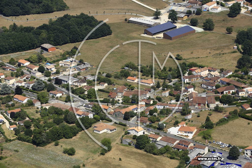 Photo arienne de Chasseneuil-sur-Bonnieure (le Quroy)