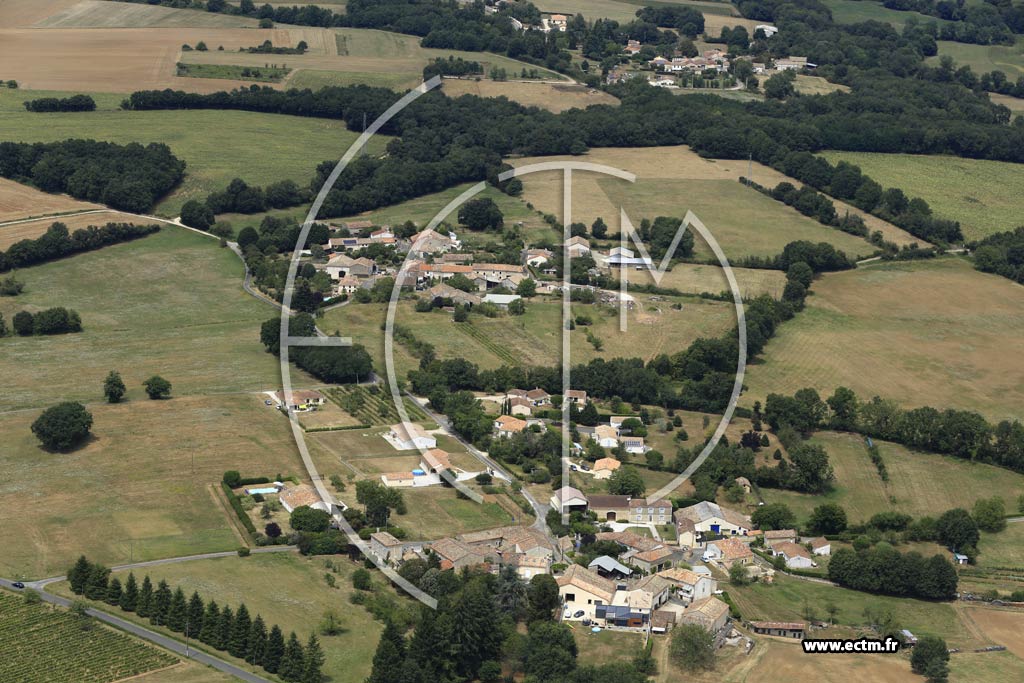 Photo arienne de Chazelles (la Combe)