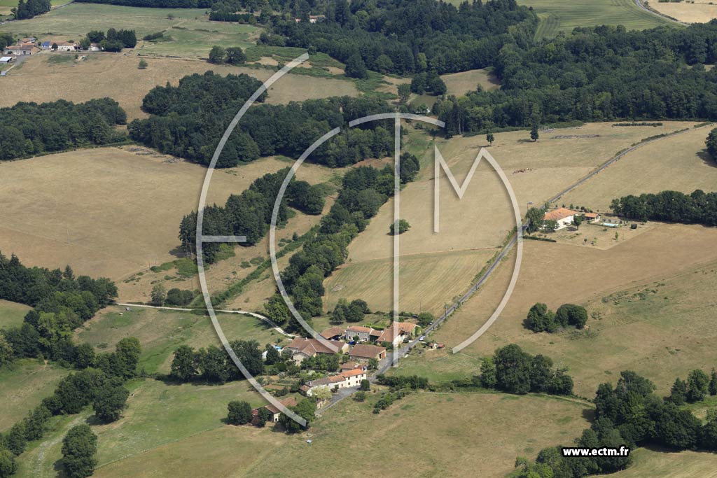 Photo arienne de Rouzde (le Bourny)