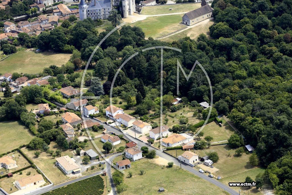 Photo arienne de Saint-Projet-Saint-Constant (la Machre)