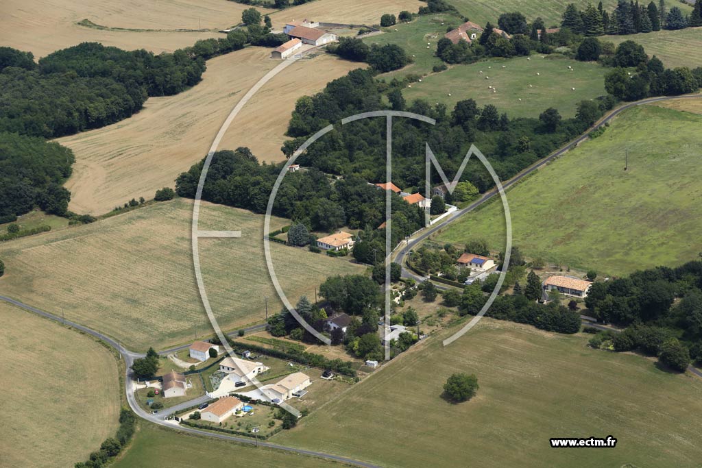 Photo arienne de Saint-Projet-Saint-Constant (les Clos)