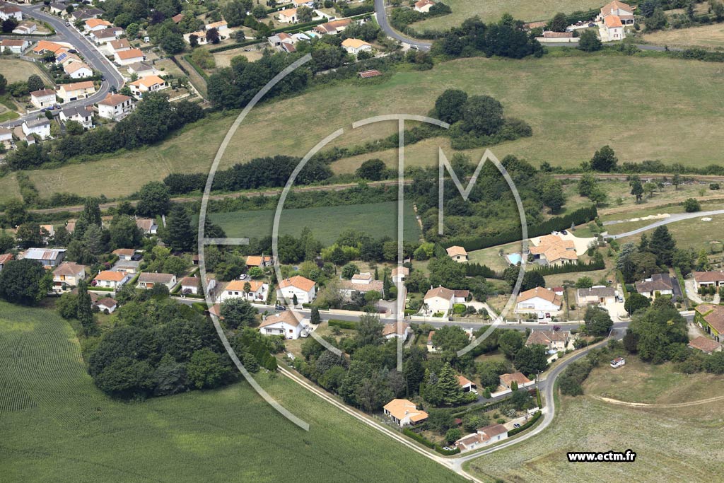 Photo arienne de Taponnat-Fleurignac (la Croix d'Aignan)