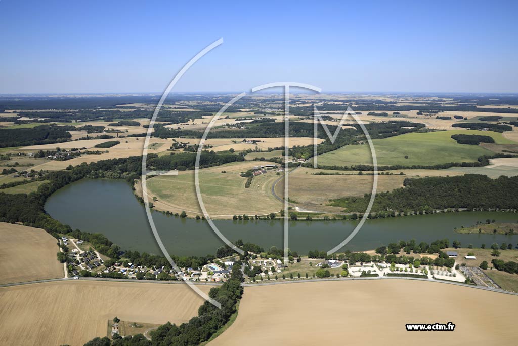 Photo arienne de Chemill-sur-Indrois (Plan d'eau de Chemill)