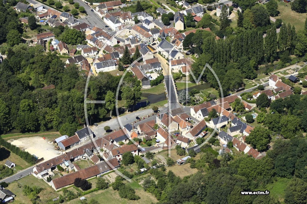 Photo arienne de Loch-sur-Indrois