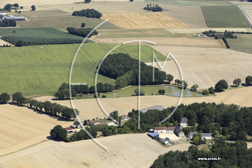 Photo arienne de Loch-sur-Indrois (la Berthonnire)