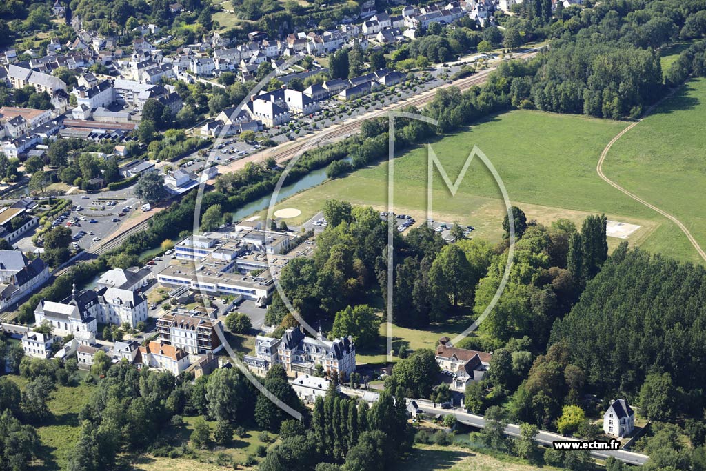 Photo arienne de Loches