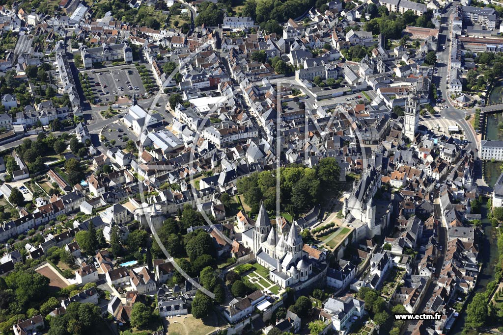 Photo arienne de Loches