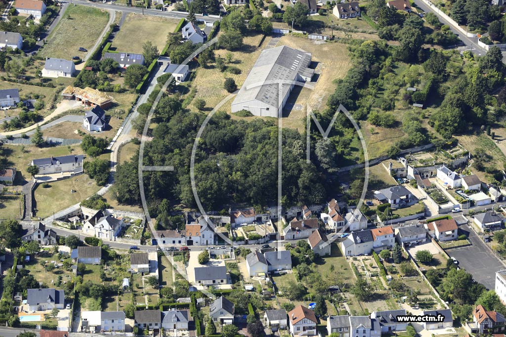 Photo arienne de Loches (la Croix Bry)