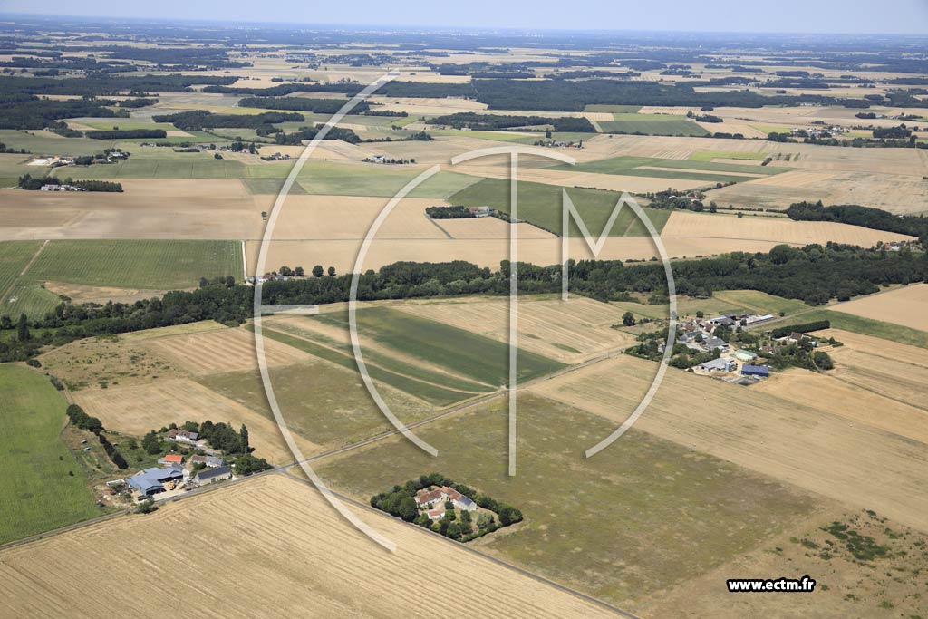 Photo arienne de Manthelan (Pineau)