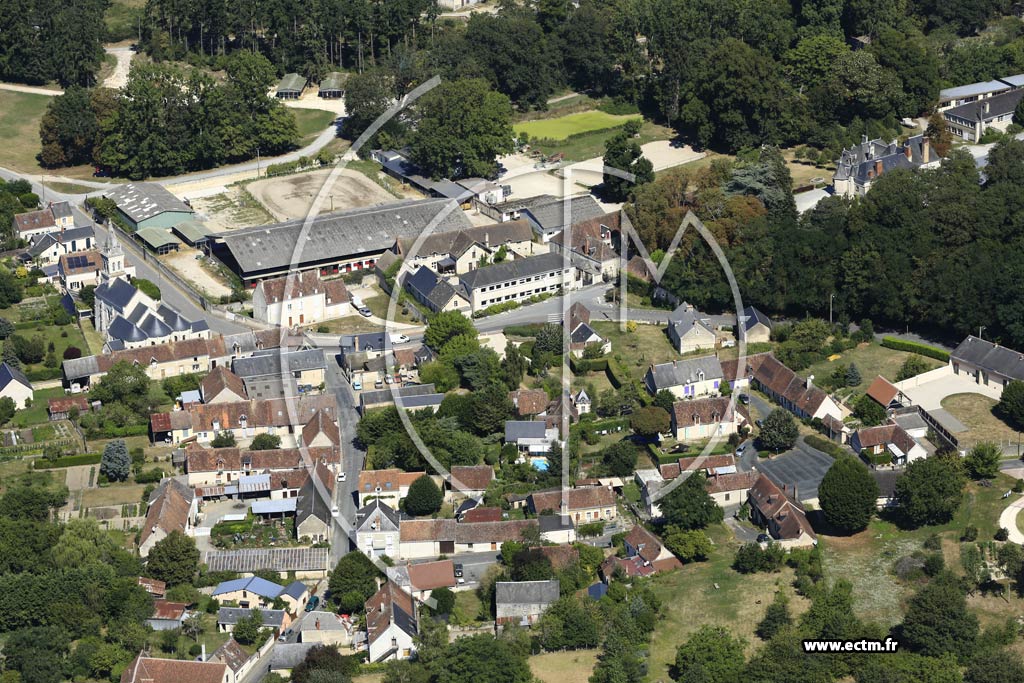 Photo arienne de Saint-Cyran-du-Jambot