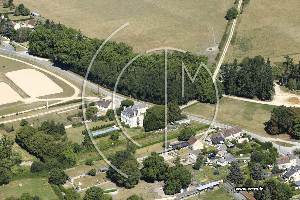 Photo arienne de Saint-Cyran-du-Jambot