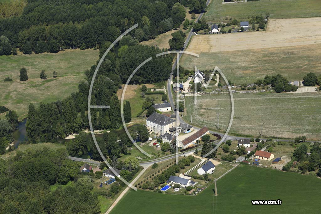 Photo arienne de Saint-Hippolyte (le Moulin de Lige)