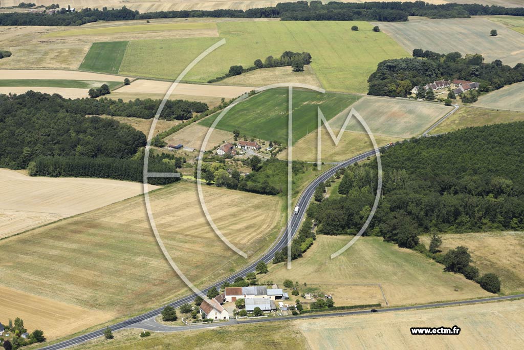 Photo arienne de Saint-Quentin-sur-Indrois (le Chne Vert)