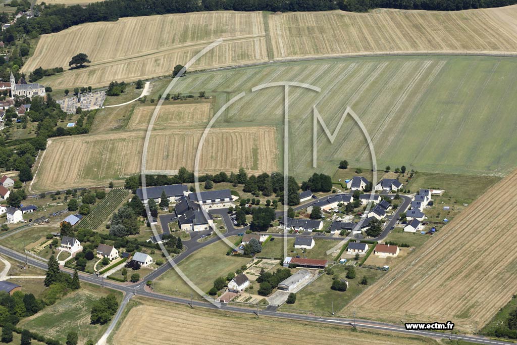 Photo arienne de Villeloin-Coulang
