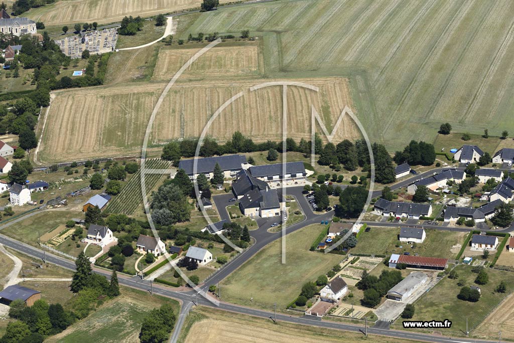 Photo arienne de Villeloin-Coulang