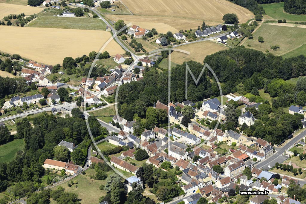 Photo arienne de Villeloin-Coulang
