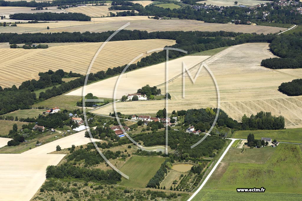 Photo arienne de Villeloin-Coulang (la Challerie)