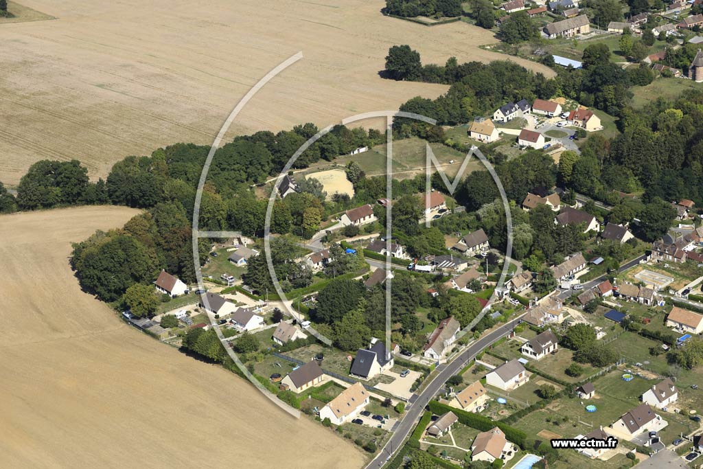 Photo arienne de Bazincourt-sur-Epte (Thierceville)