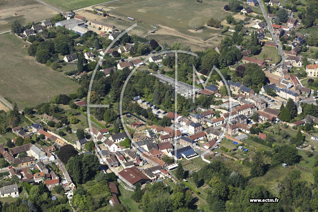 Photo arienne de Fresneaux-Montchevreuil