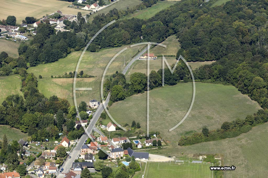 Photo arienne de Fresneaux-Montchevreuil