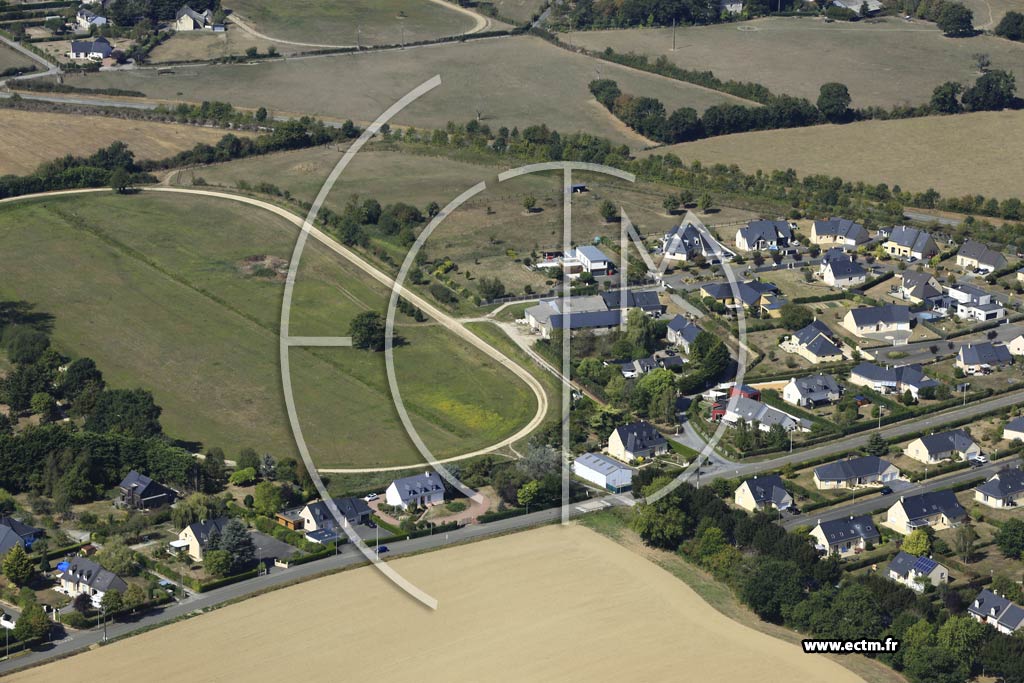 Photo arienne de Bonchamp-ls-Laval (le Plessis Sauvage)