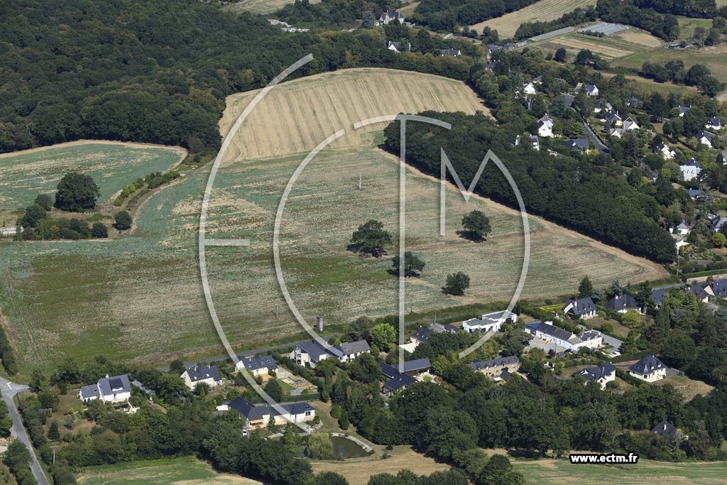 Photo arienne de L'Huisserie (la Bourgeolais)