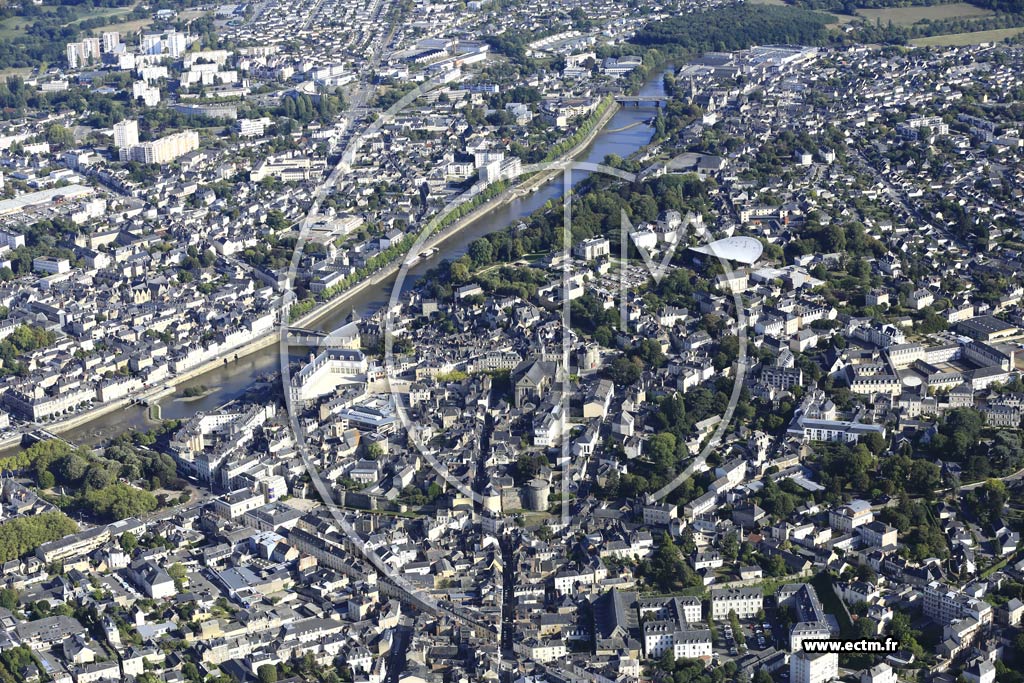 Photo arienne de Laval