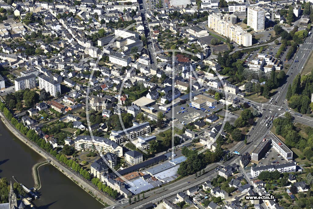 Photo arienne de Laval