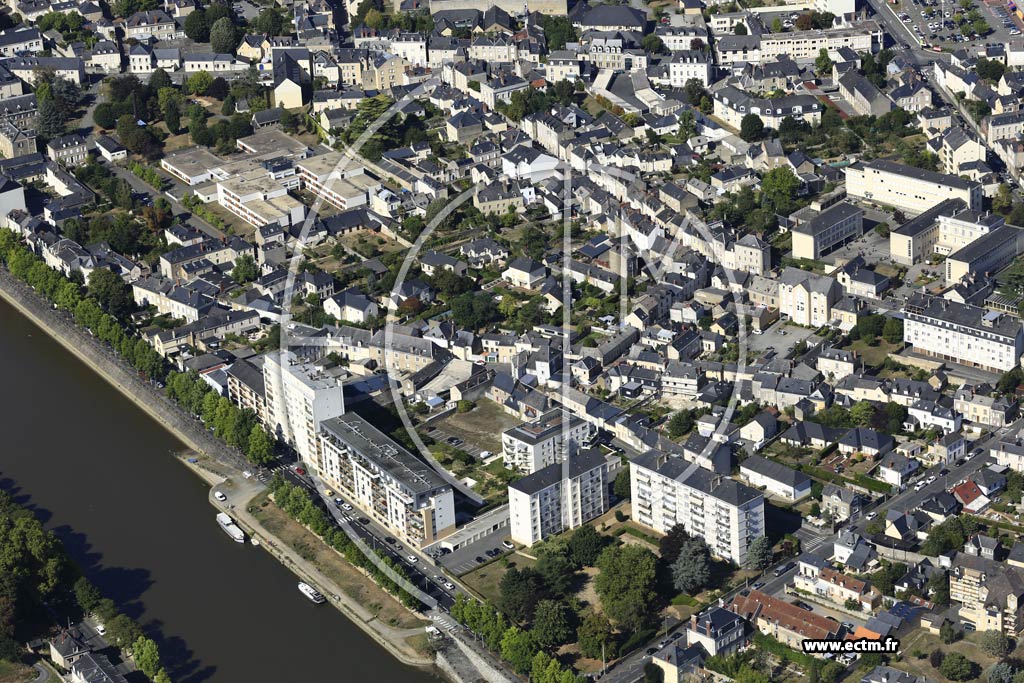 Photo arienne de Laval