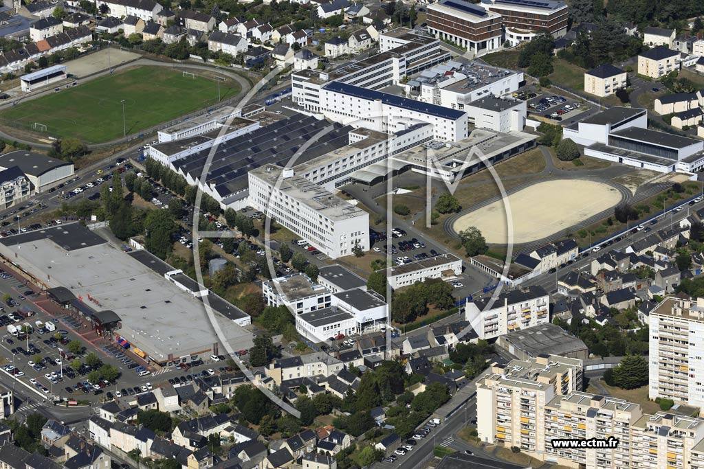 Photo arienne de Laval