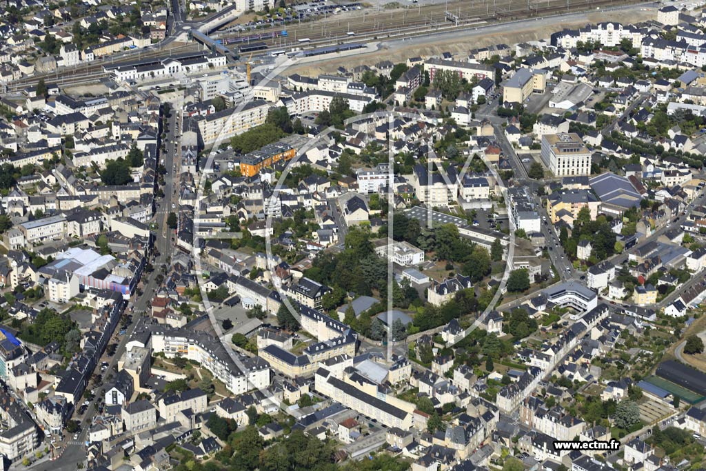 Photo arienne de Laval