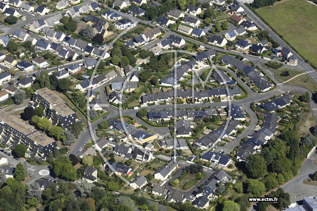 Photo arienne de Laval (le Gravier)