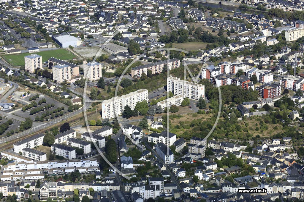 Photo arienne de Laval (Sainte-Catherine)