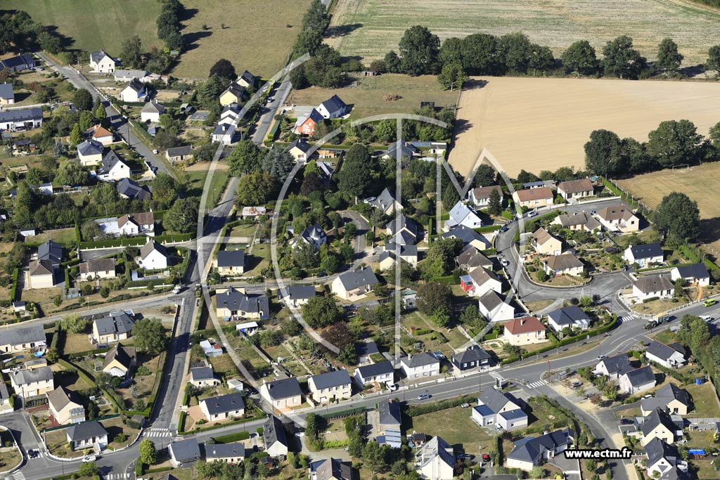 Photo arienne de Loiron-Ruill (Ruill-le-Gravelais)