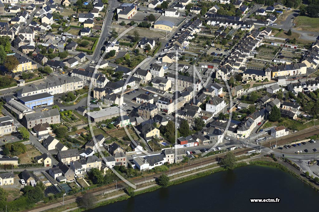 Photo arienne de Port-Brillet